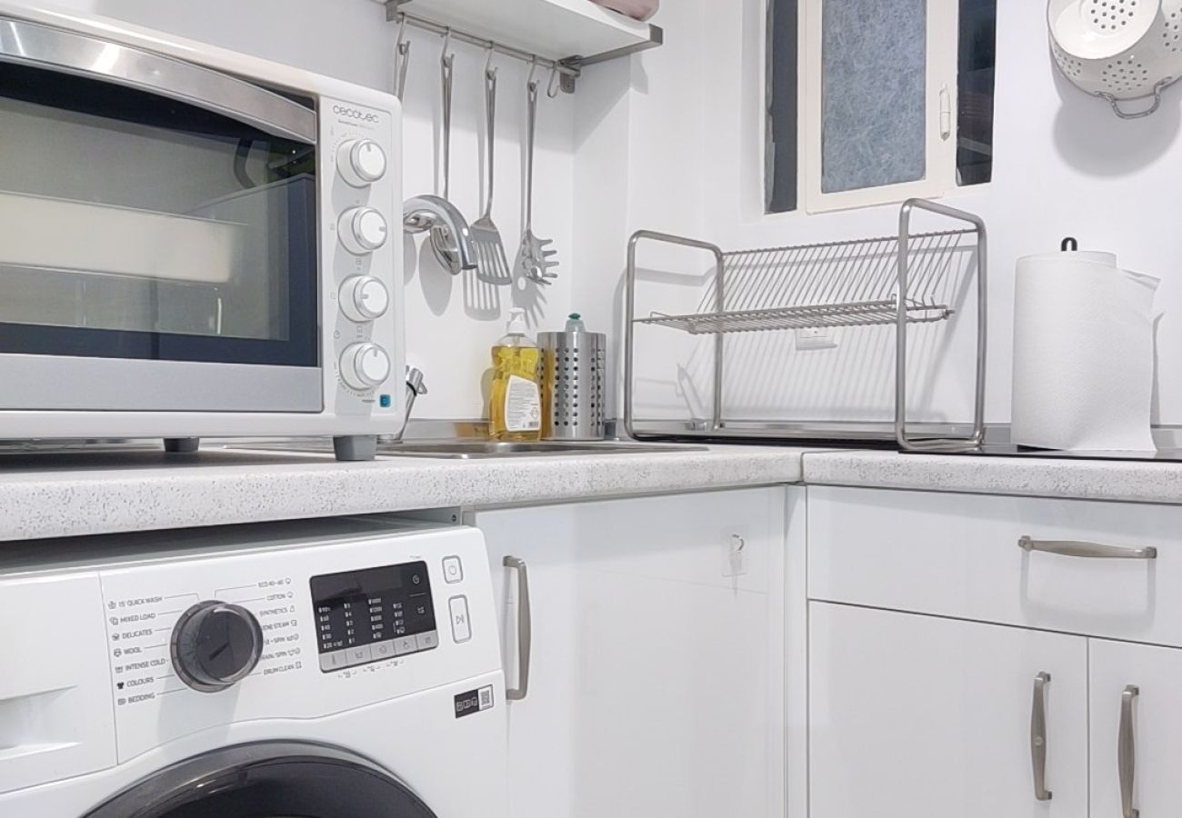 Apartment in Athens - Eirinis Athinaias 11
