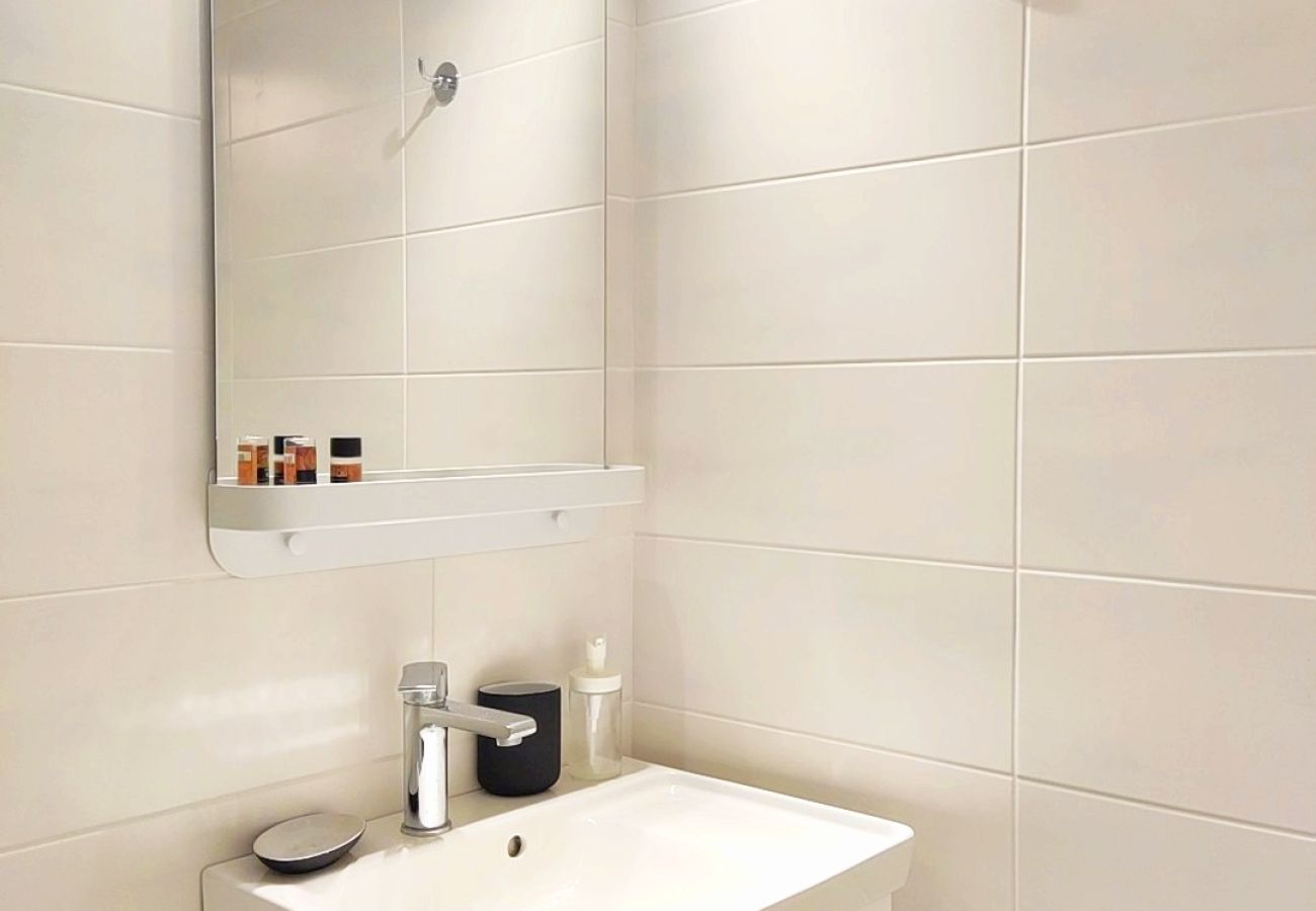 Apartment in Athens - Eirinis Athinaias 11