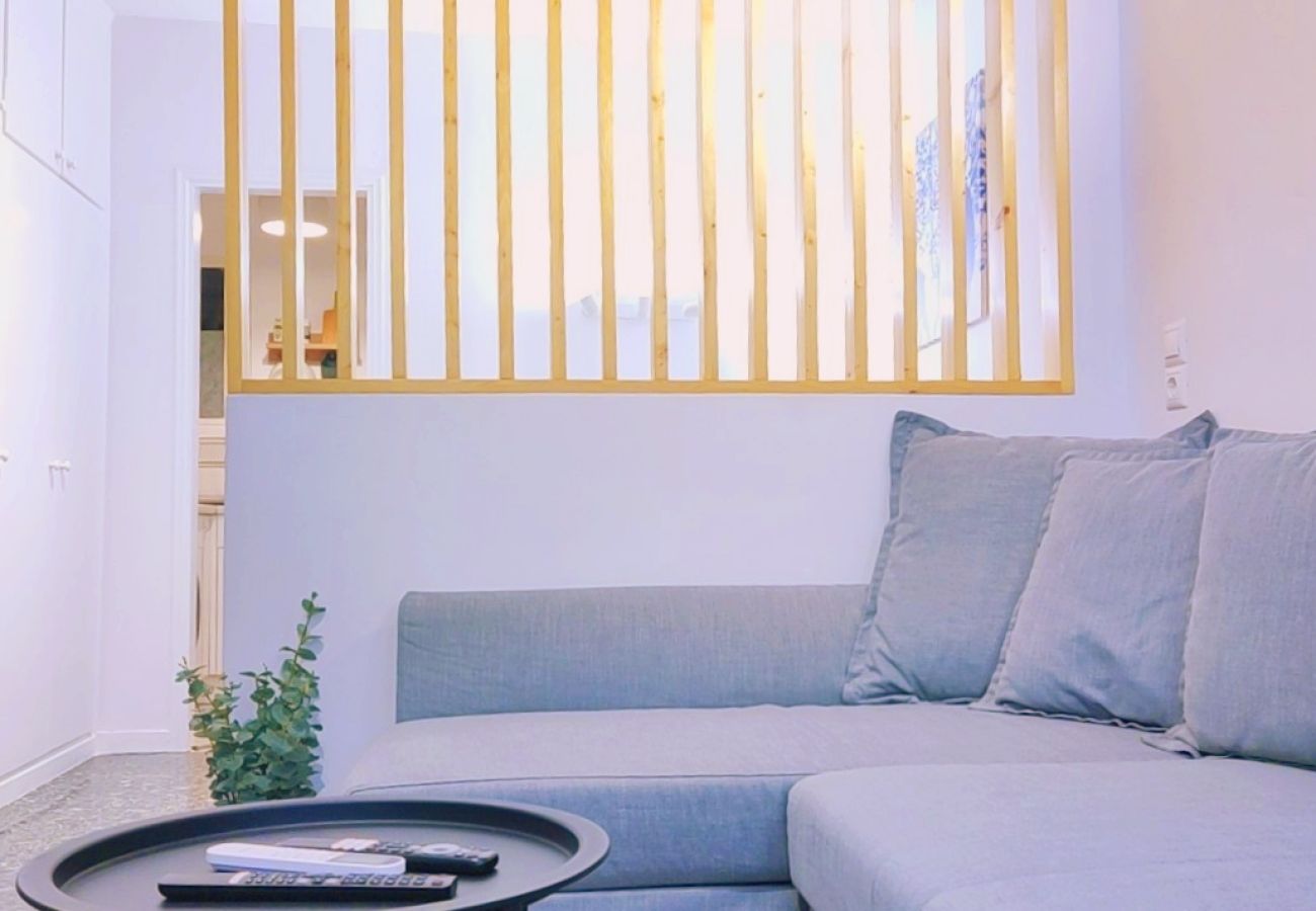 Apartment in Athens - Eirinis Athinaias 11