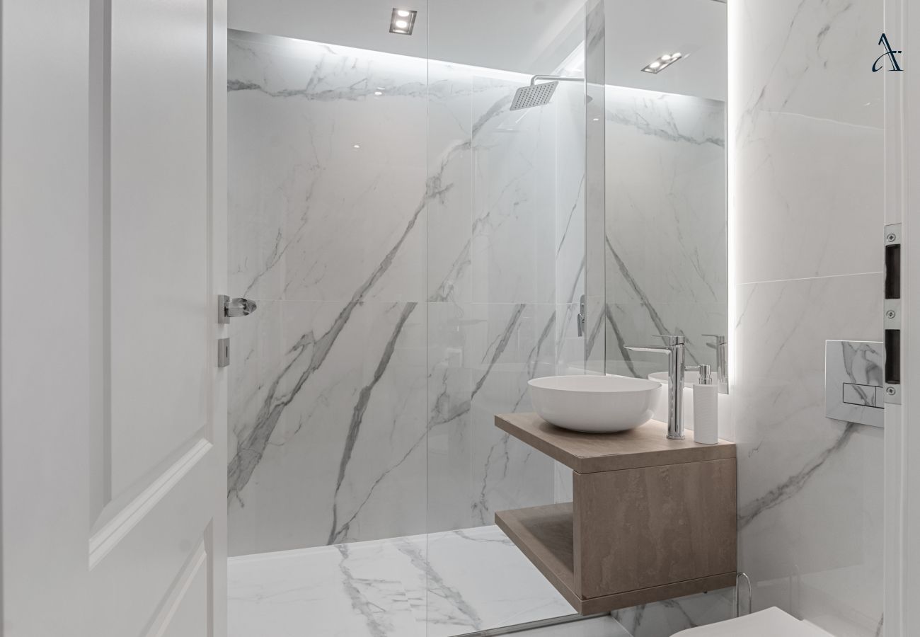 Apartment in Bucharest - Adria in Cloud 9