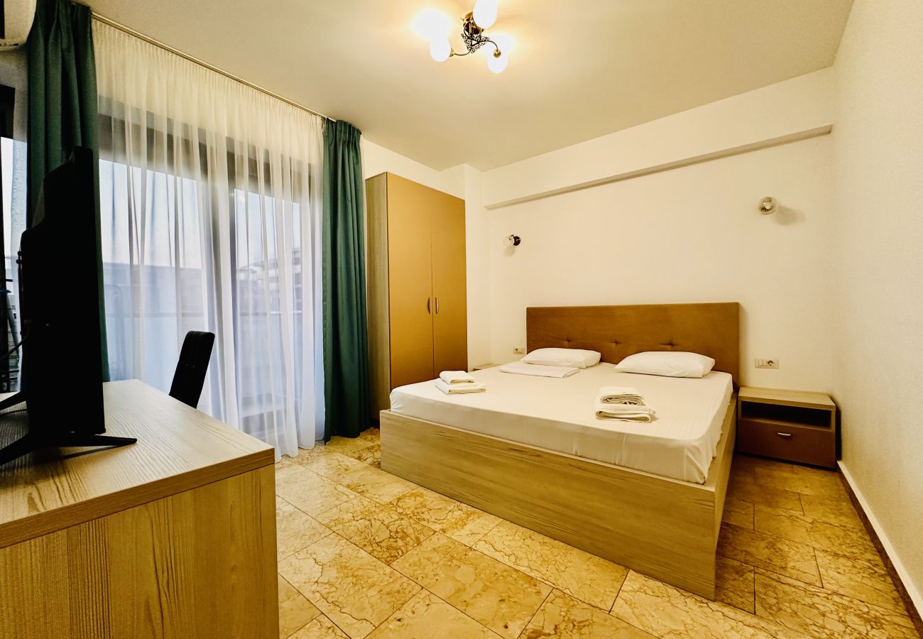 Apartment in Mamaia - Sophia 3 Luxury Mamaia Apartment         2 Bedroom & 1 Livingroom