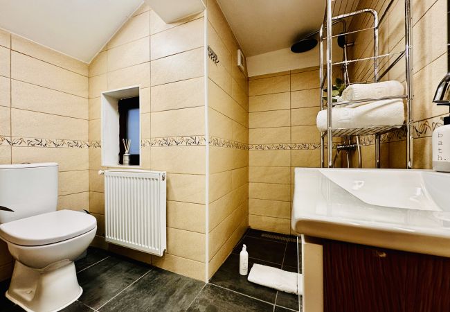 Apartment in Bran - 5 to Stay near Legends of Bran Apartment in Bran - 5 to Stay near Legends of Bran