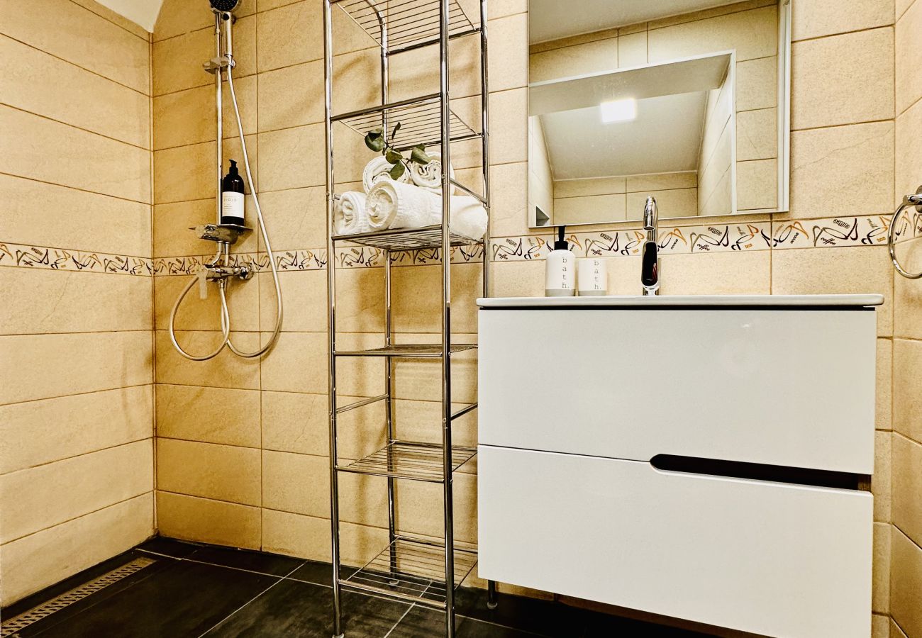Apartment in Bran - 5 to Stay near Legends of Bran