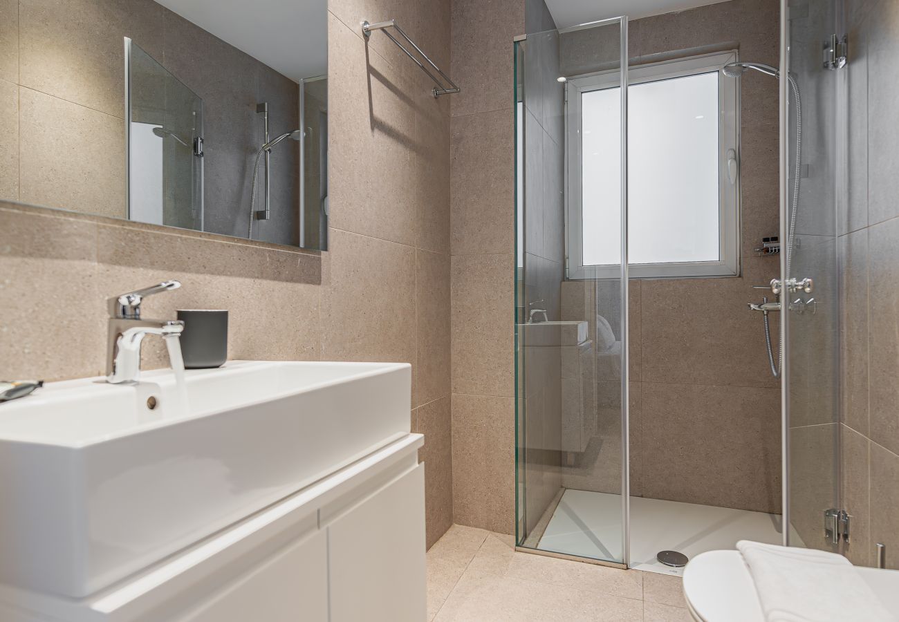 Rent by room in Athens - Kriel Suites 01