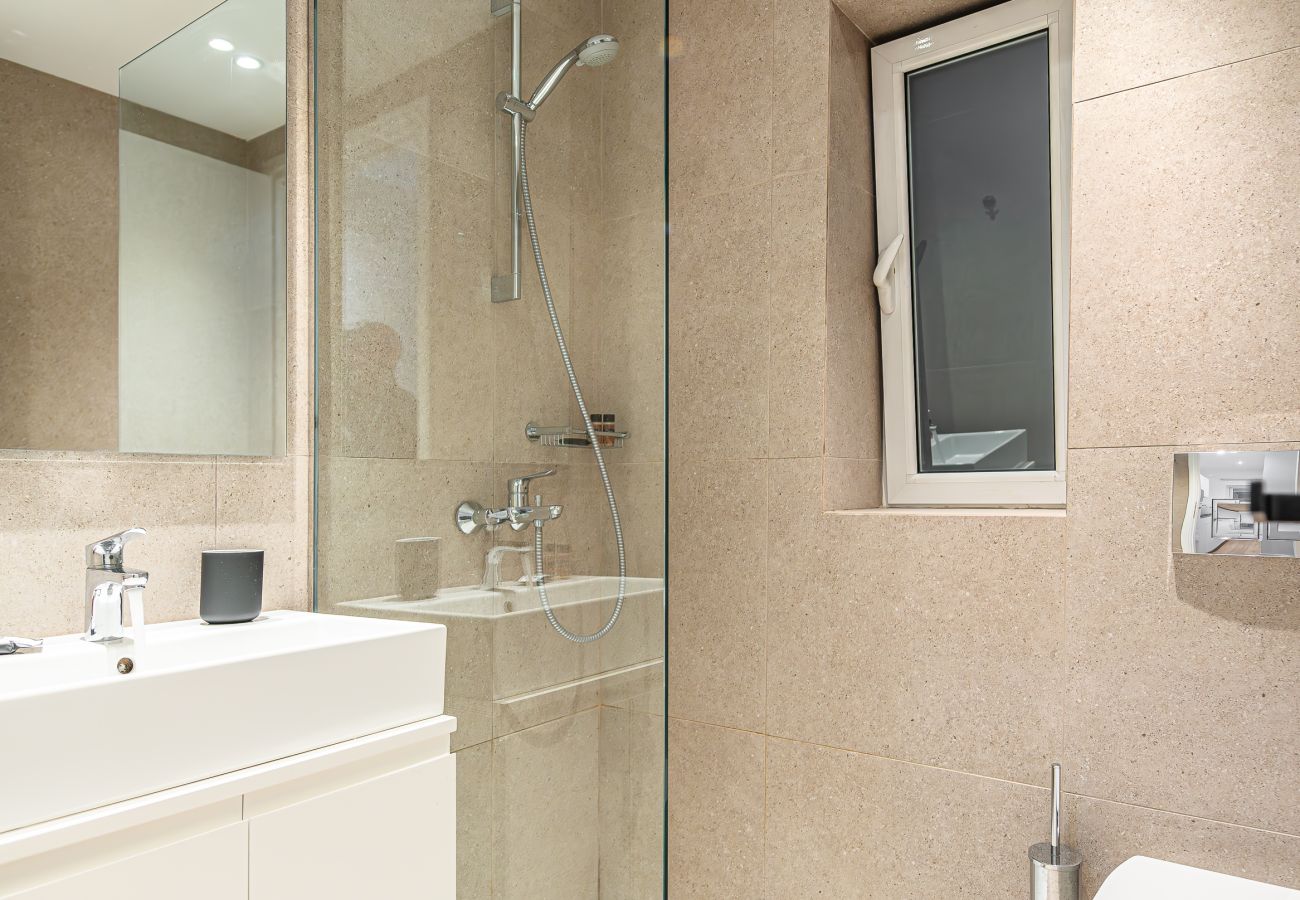 Rent by room in Athens - Kriel Suites 02