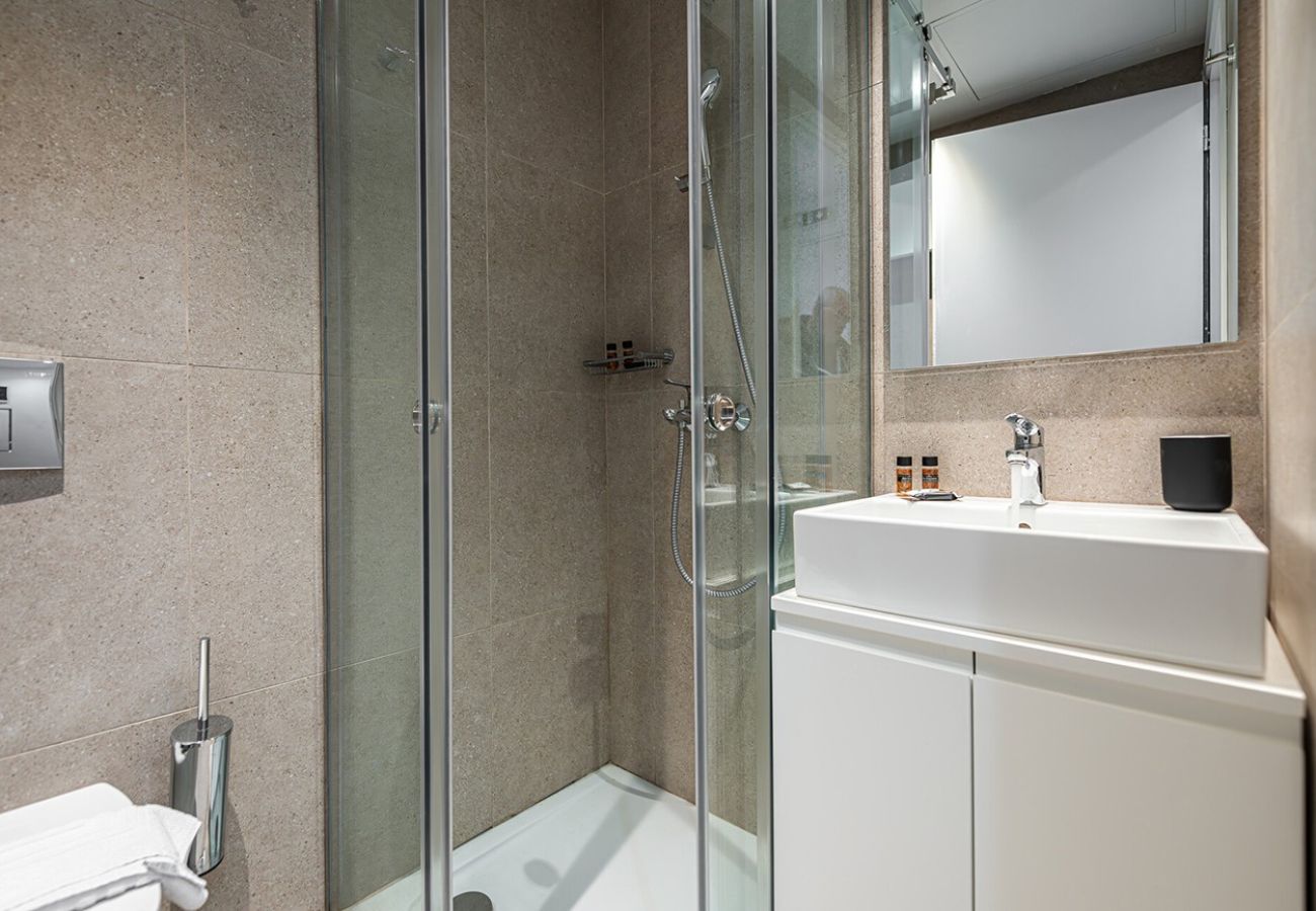 Rent by room in Athens - Kriel Suites 03