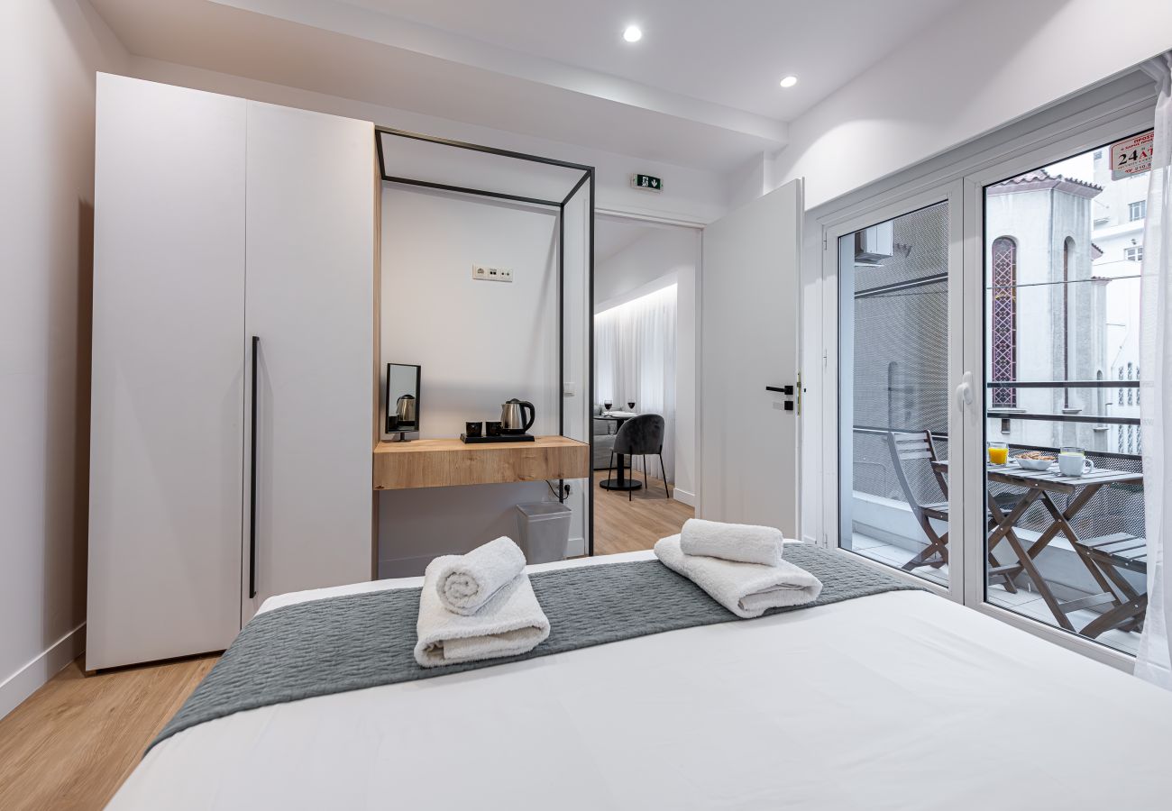 Rent by room in Athens - Kriel Suites 101