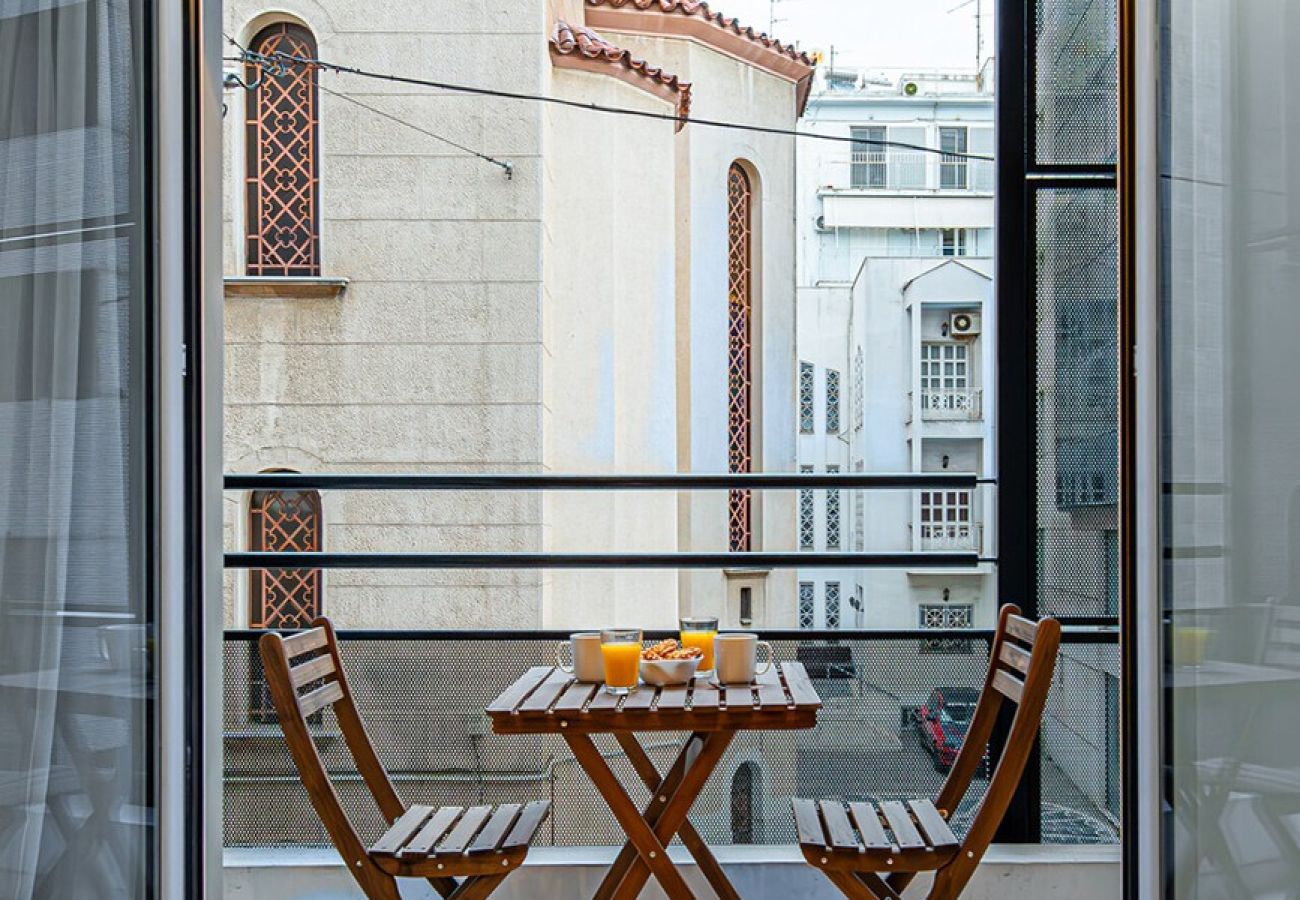 Rent by room in Athens - Kriel Suites 101