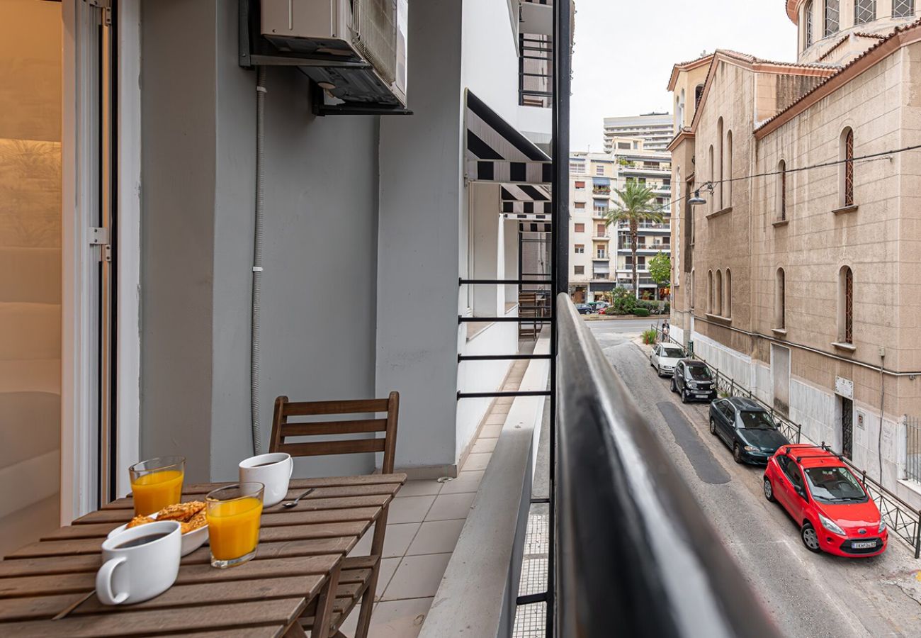 Rent by room in Athens - Kriel Suites 101
