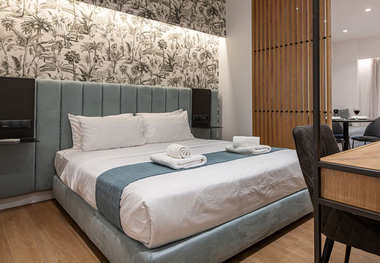 Rent by room in Athens - Kriel Suites 102