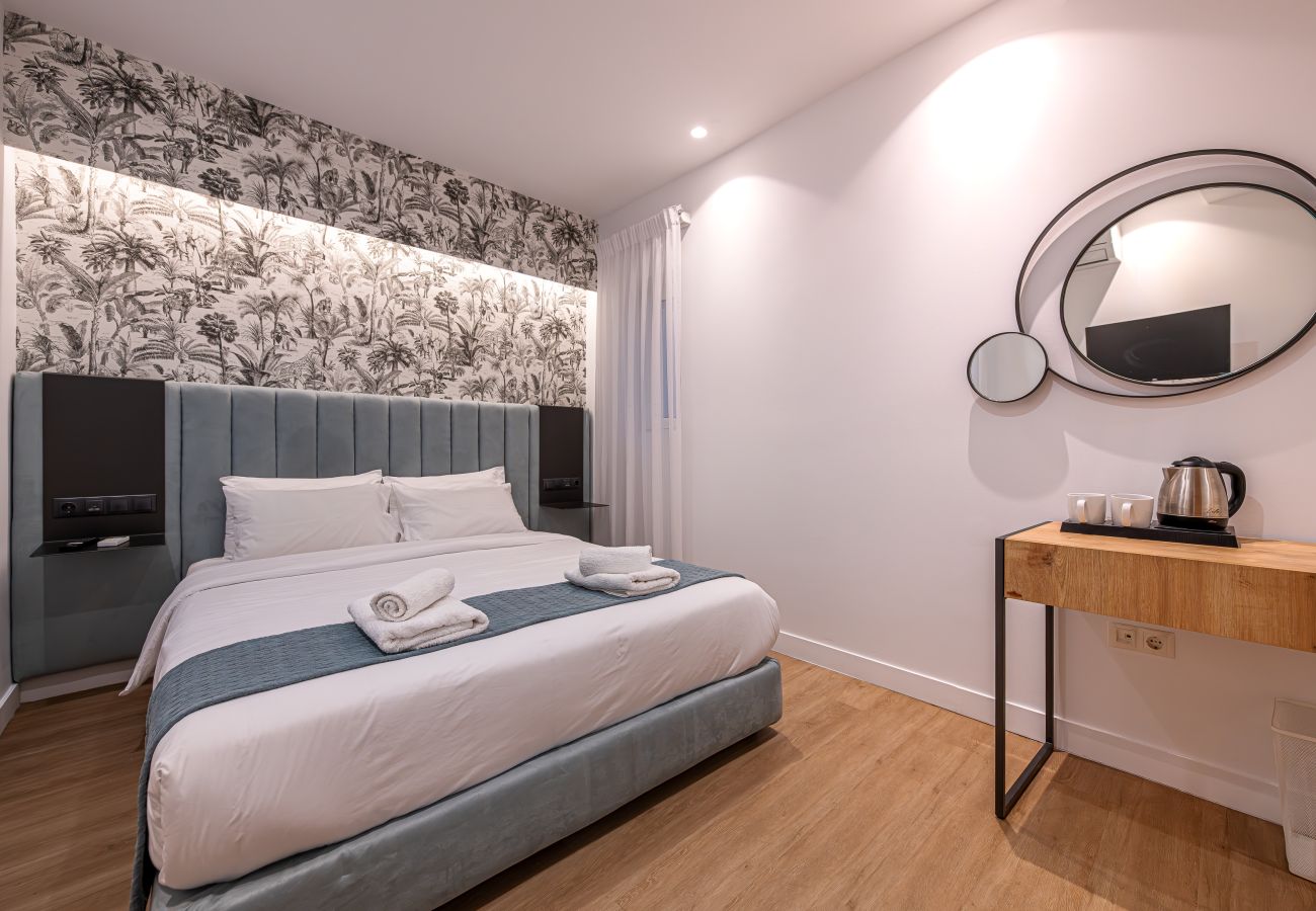 Rent by room in Athens - Kriel Suites 103