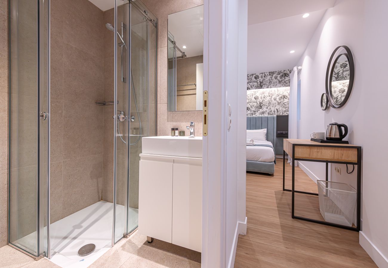 Rent by room in Athens - Kriel Suites 103