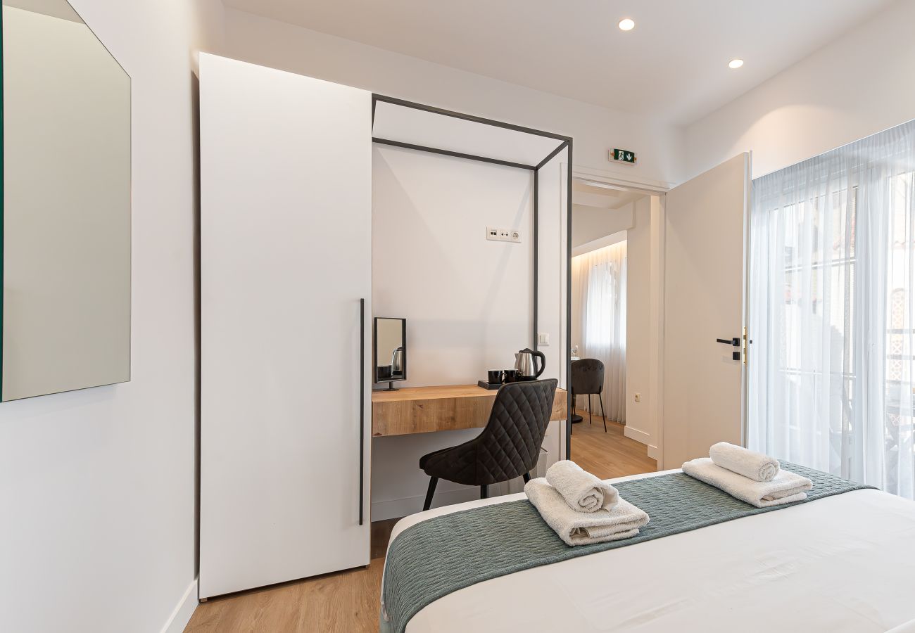 Rent by room in Athens - Kriel suites 201