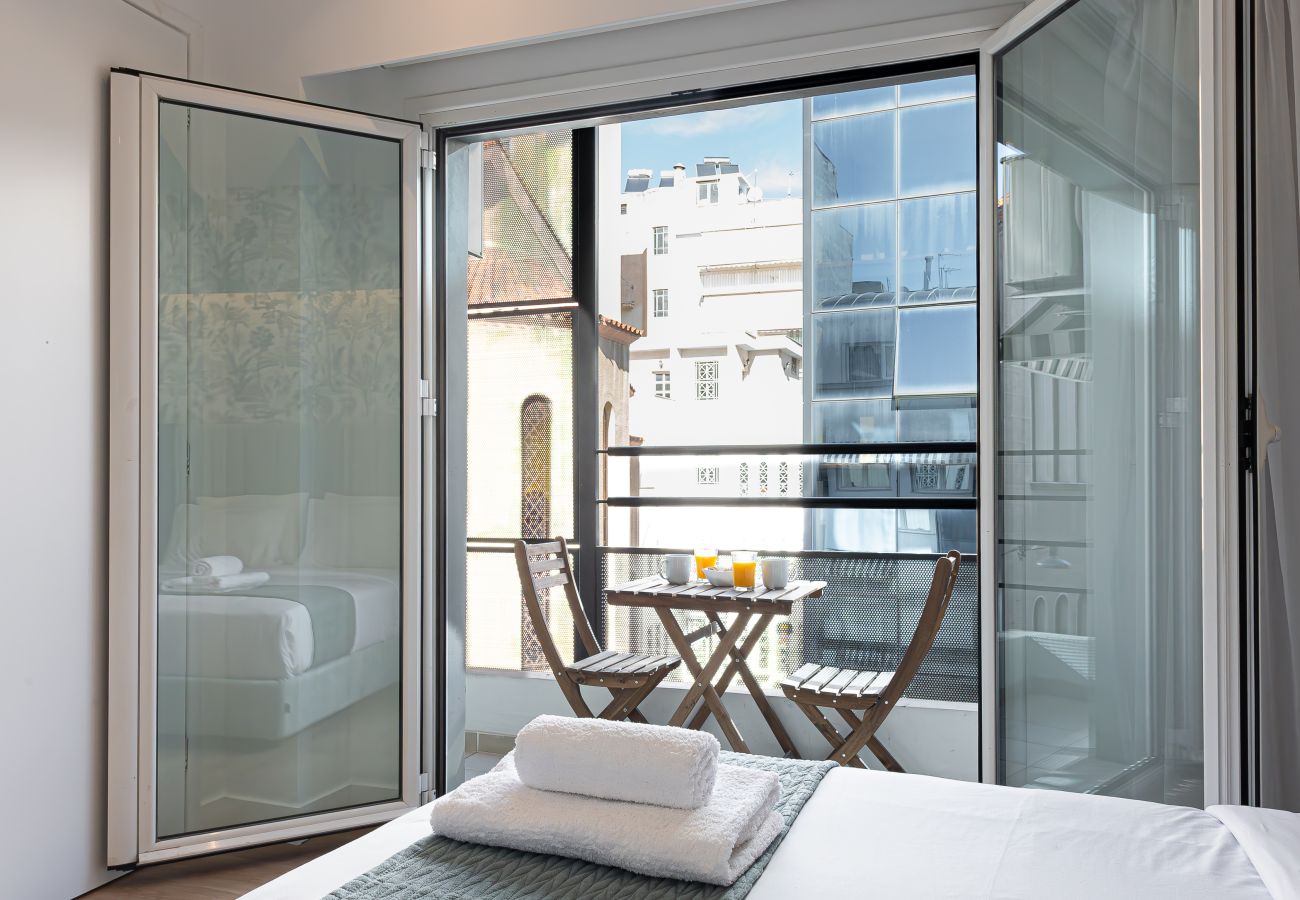 Rent by room in Athens - Kriel suites 201