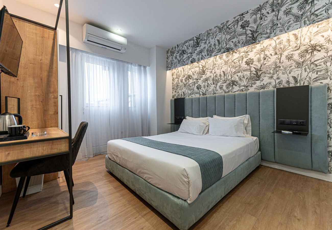 Rent by room in Athens - Kriel Suites 203