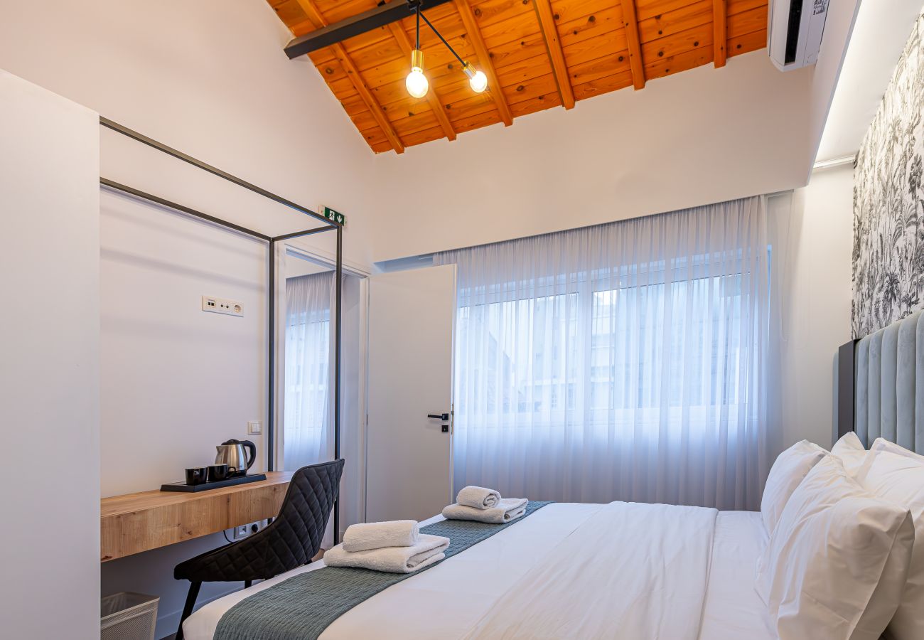 Rent by room in Athens - Kriel Suites 301