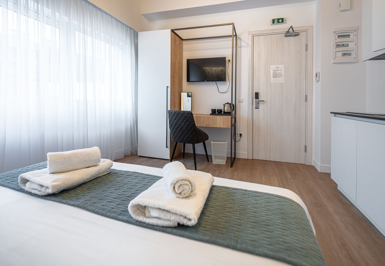 Rent by room in Athens - Kriel Suites 302