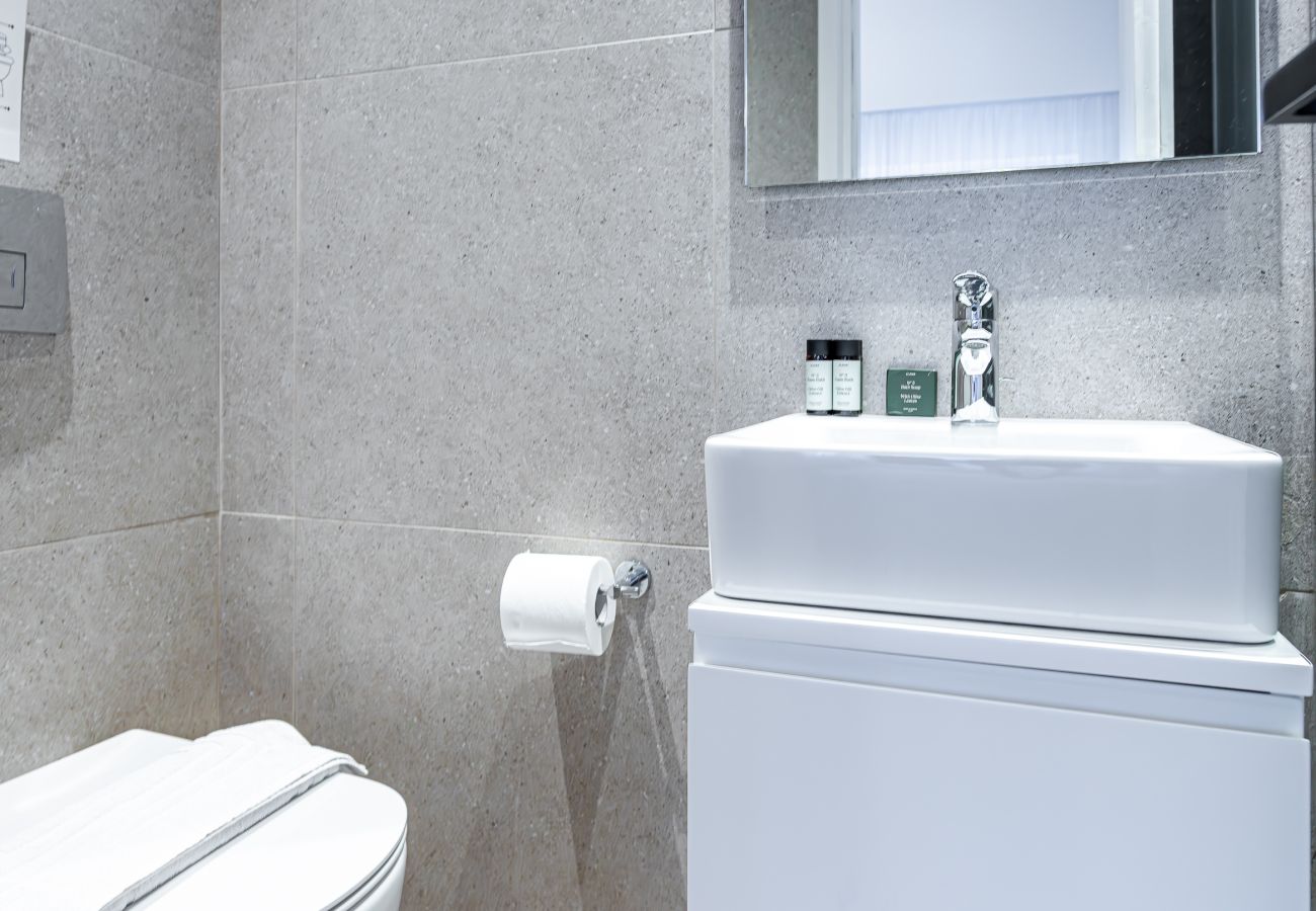 Rent by room in Athens - Kriel Suites 302