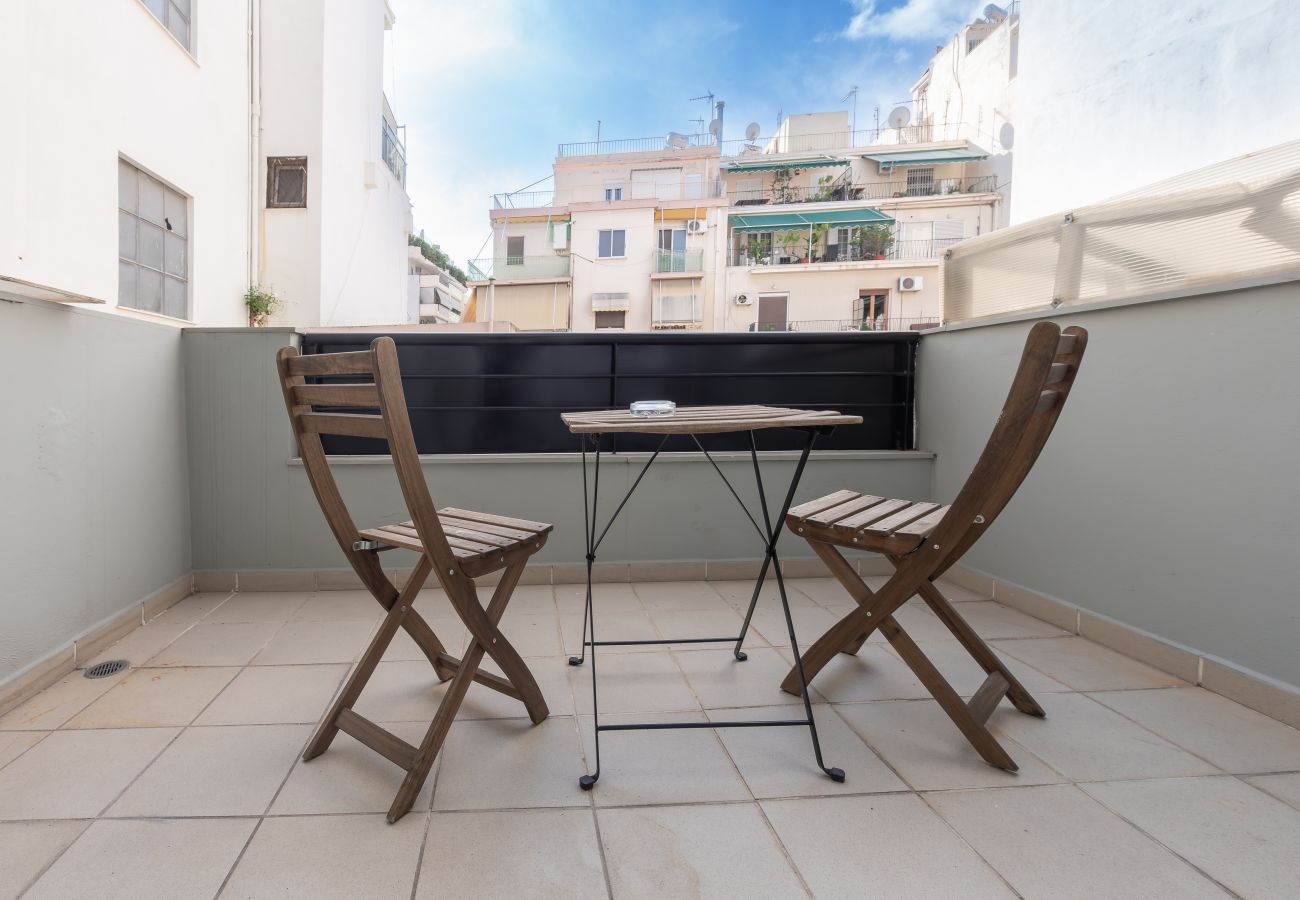 Rent by room in Athens - Kriel Suites 204