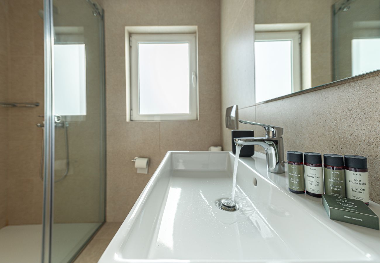 Rent by room in Athens - Kriel Suites 303