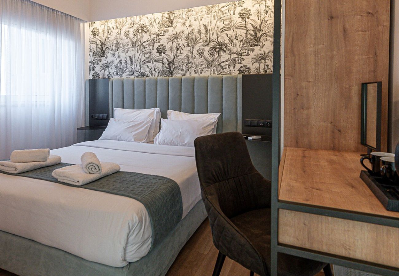 Rent by room in Athens - Kriel Suites 303