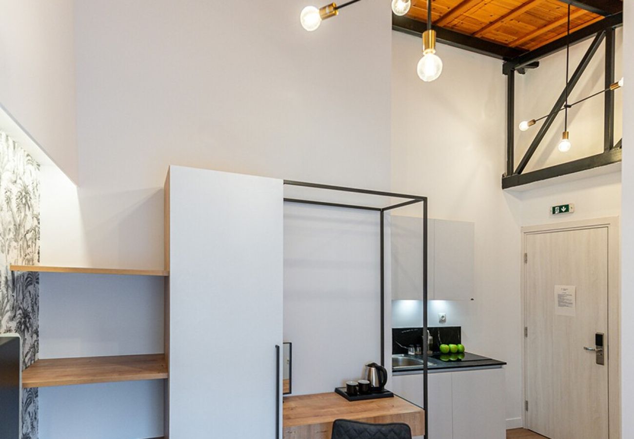 Rent by room in Athens - Kriel Suites 303