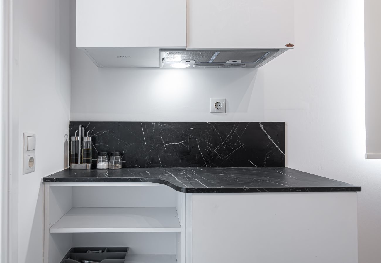 Rent by room in Athens - Kriel Suites 304
