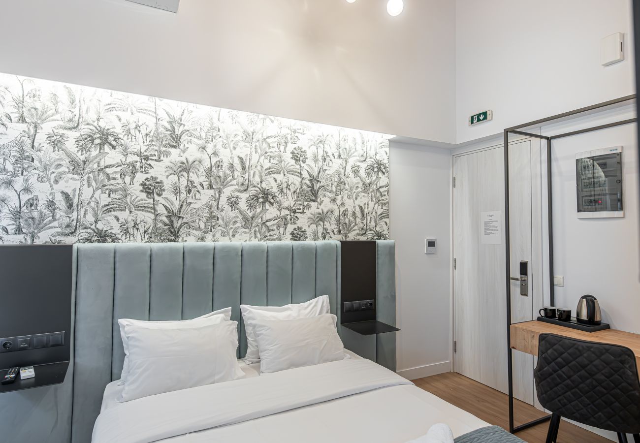 Rent by room in Athens - Kriel Suites 304