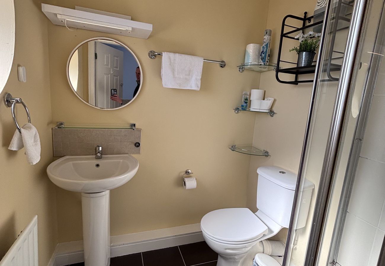 Apartment in Dublin - North Dublin Modern 2 Bedroom