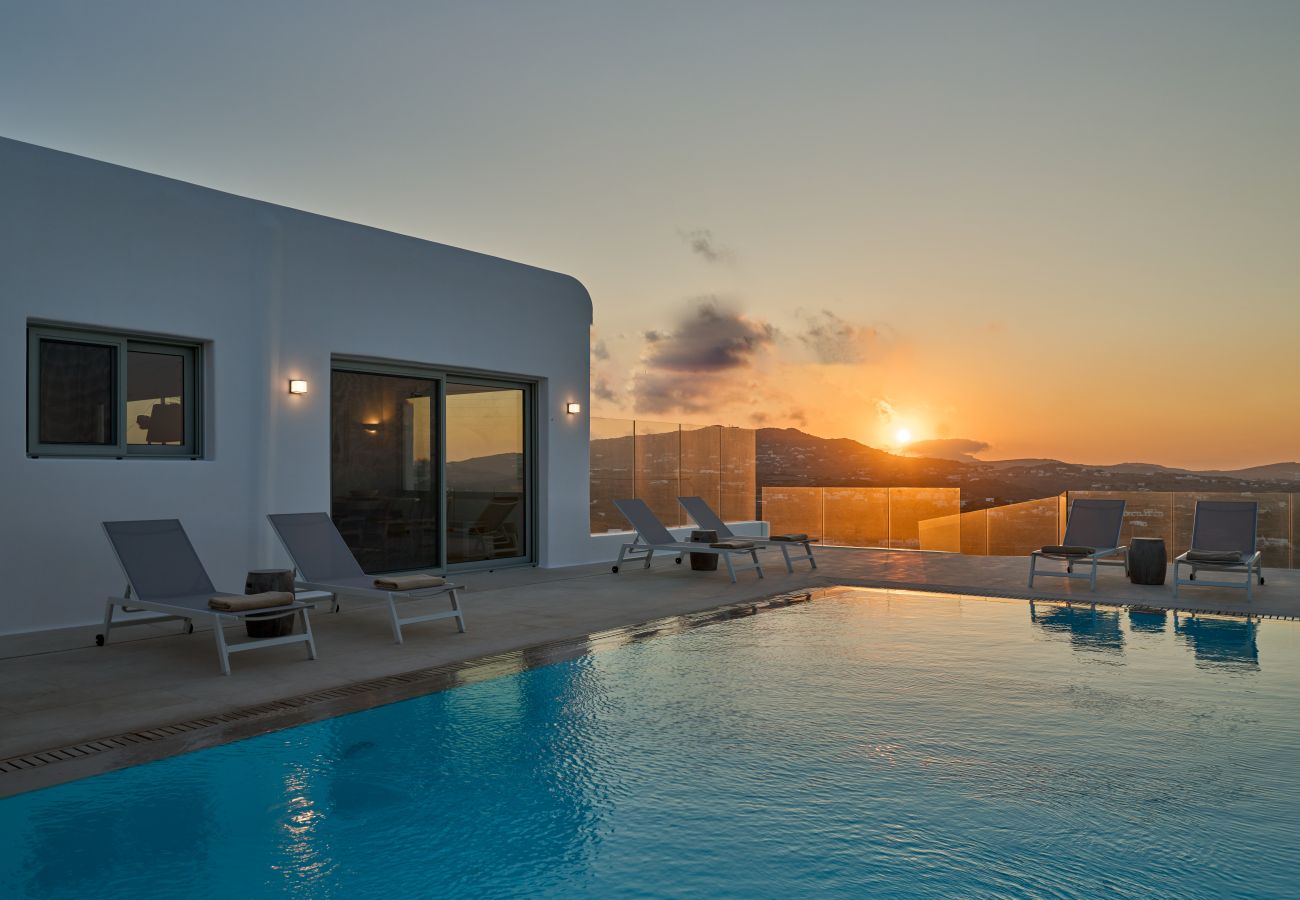 Villa in Mykonos - Luxspace Mykonian Retreat: Vista Bliss