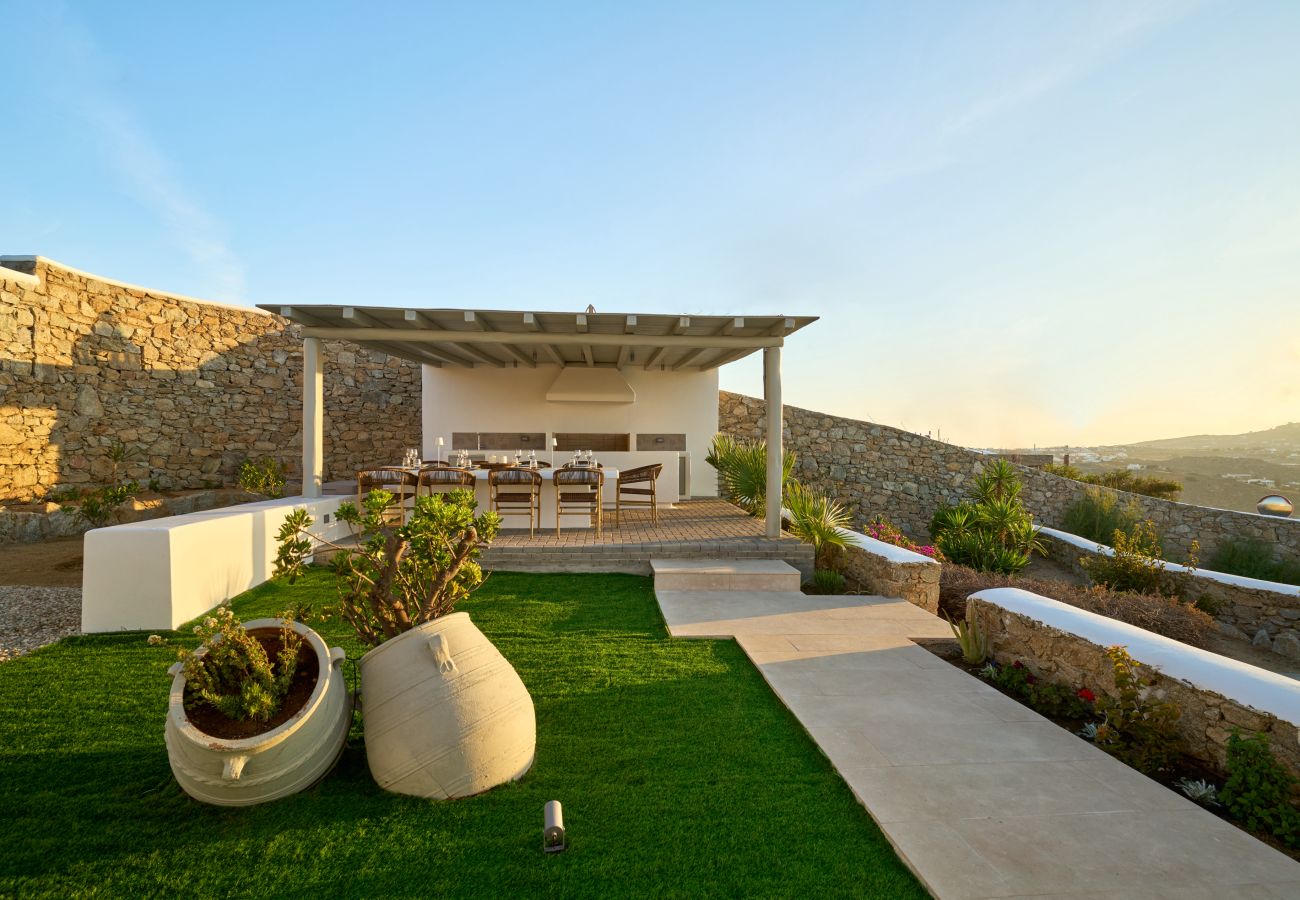 Villa in Mykonos - Luxspace Mykonian Retreat: Vista Bliss