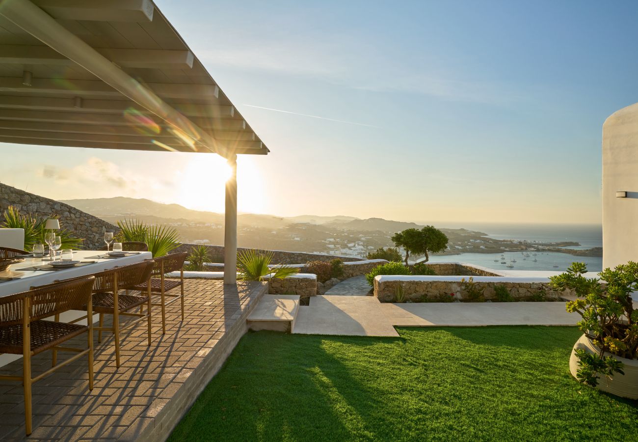 Villa in Mykonos - Luxspace Mykonian Retreat: Vista Bliss