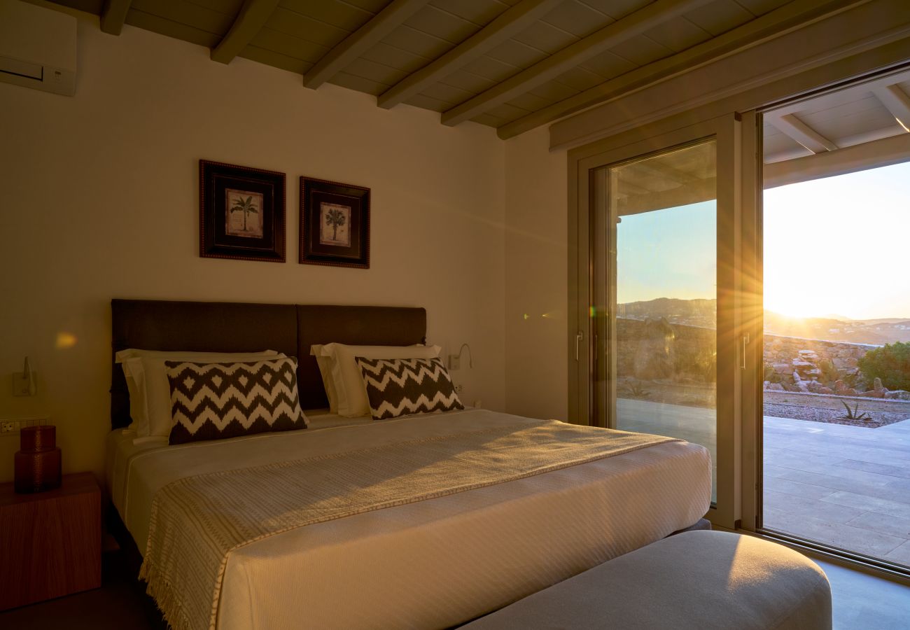 Villa in Mykonos - Luxspace Mykonian Retreat: Vista Bliss