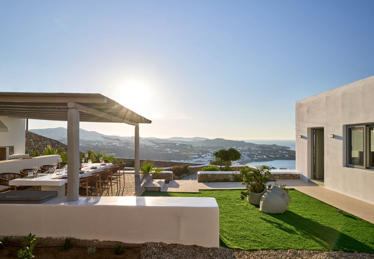 Villa in Mykonos - Luxspace Mykonian Retreat: Vista Bliss