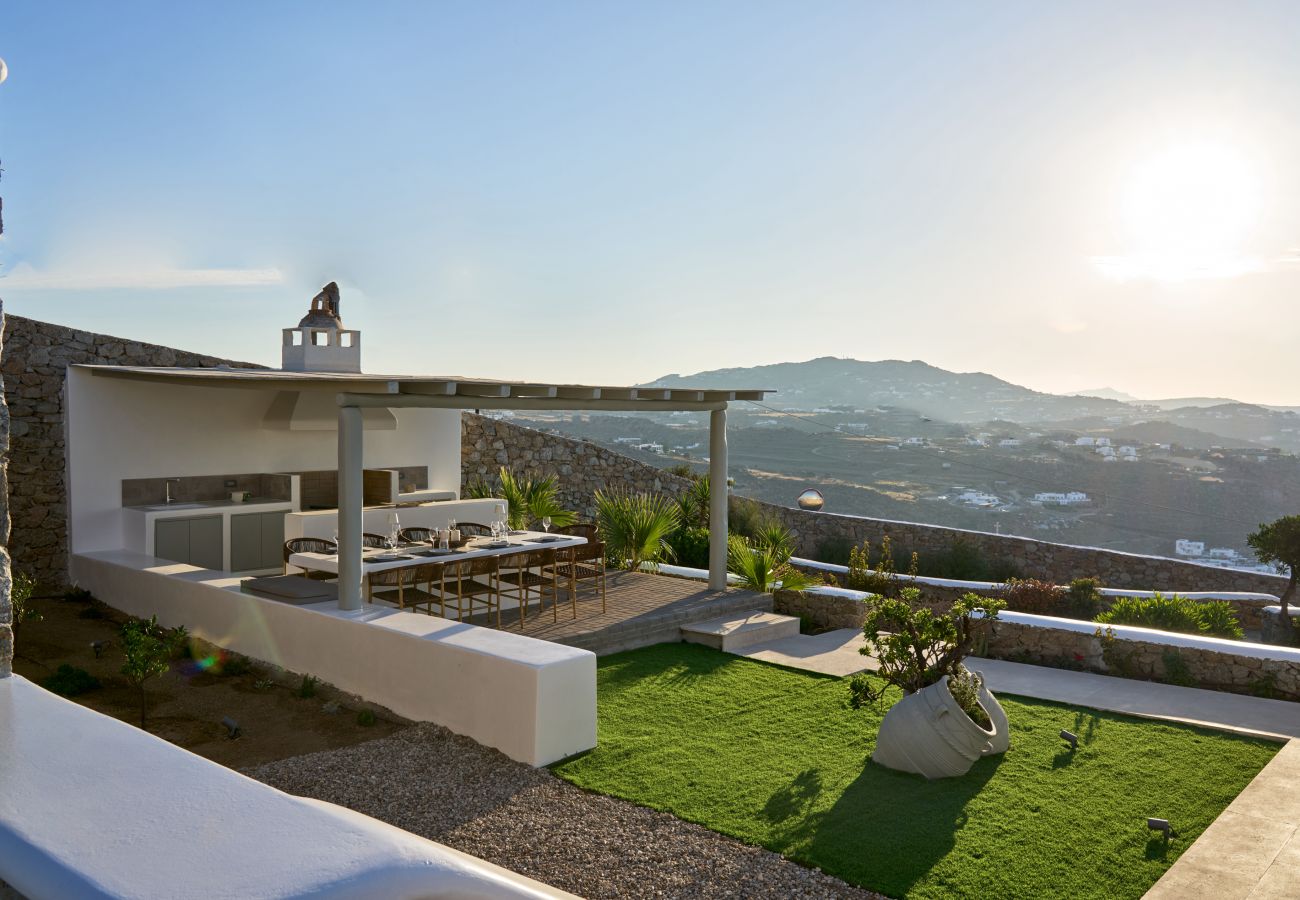 Villa in Mykonos - Luxspace Mykonian Retreat: Vista Bliss
