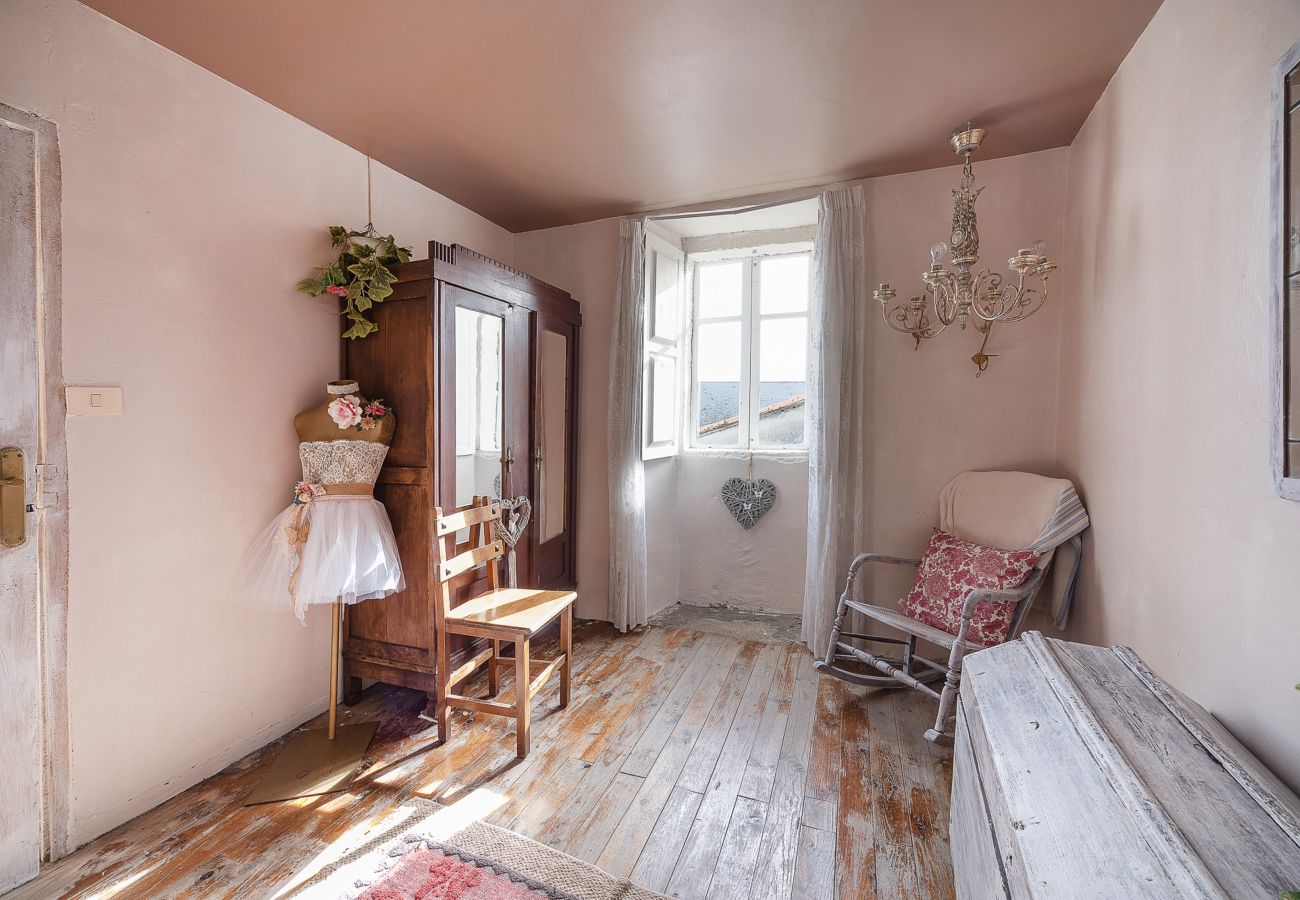 Cottage in Ourense - A Casa Dos Cregos