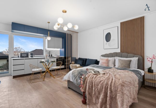 Studio in Otopeni - Studio LaForesta  Studio in Otopeni - Studio LaForesta