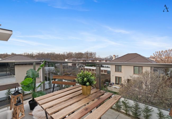 Studio in Otopeni - Studio LaForesta  Studio in Otopeni - Studio LaForesta