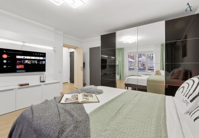 Studio in Bucharest - Rody Studio - Modern & Bright Studio in Central Bucharest Studio in Bucharest - Rody Studio - Modern & Bright Studio in Central Bucharest