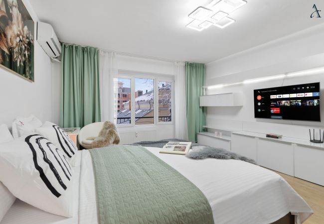 Studio in Bucharest - Rody Studio - Modern & Bright Studio in Central Bucharest Studio in Bucharest - Rody Studio - Modern & Bright Studio in Central Bucharest