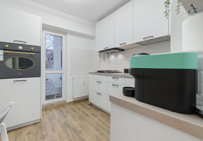 Studio in Bucharest - Rody Studio - Modern & Bright Studio in Central Bucharest Studio in Bucharest - Rody Studio - Modern & Bright Studio in Central Bucharest