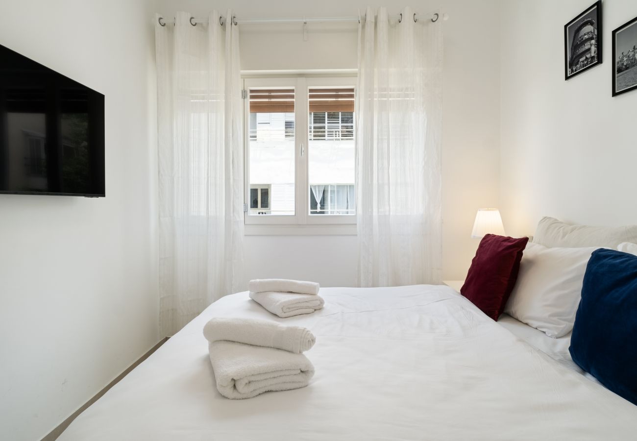 Apartment in Tel Aviv - Jaffa - MIKLAT Classic Bauhaus 1Br with Balcony on Sheinkin Street by FeelHome