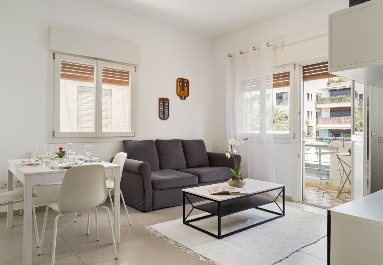 Apartment in Tel Aviv - Jaffa - MIKLAT Classic Bauhaus 1Br with Balcony on Sheinkin Street by FeelHome
