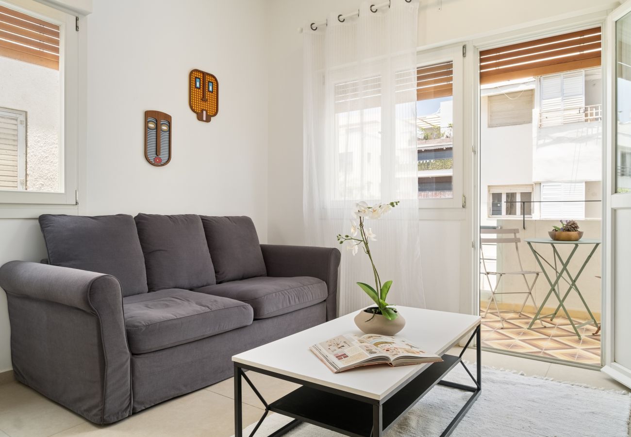 Apartment in Tel Aviv - Jaffa - MIKLAT Classic Bauhaus 1Br with Balcony on Sheinkin Street by FeelHome