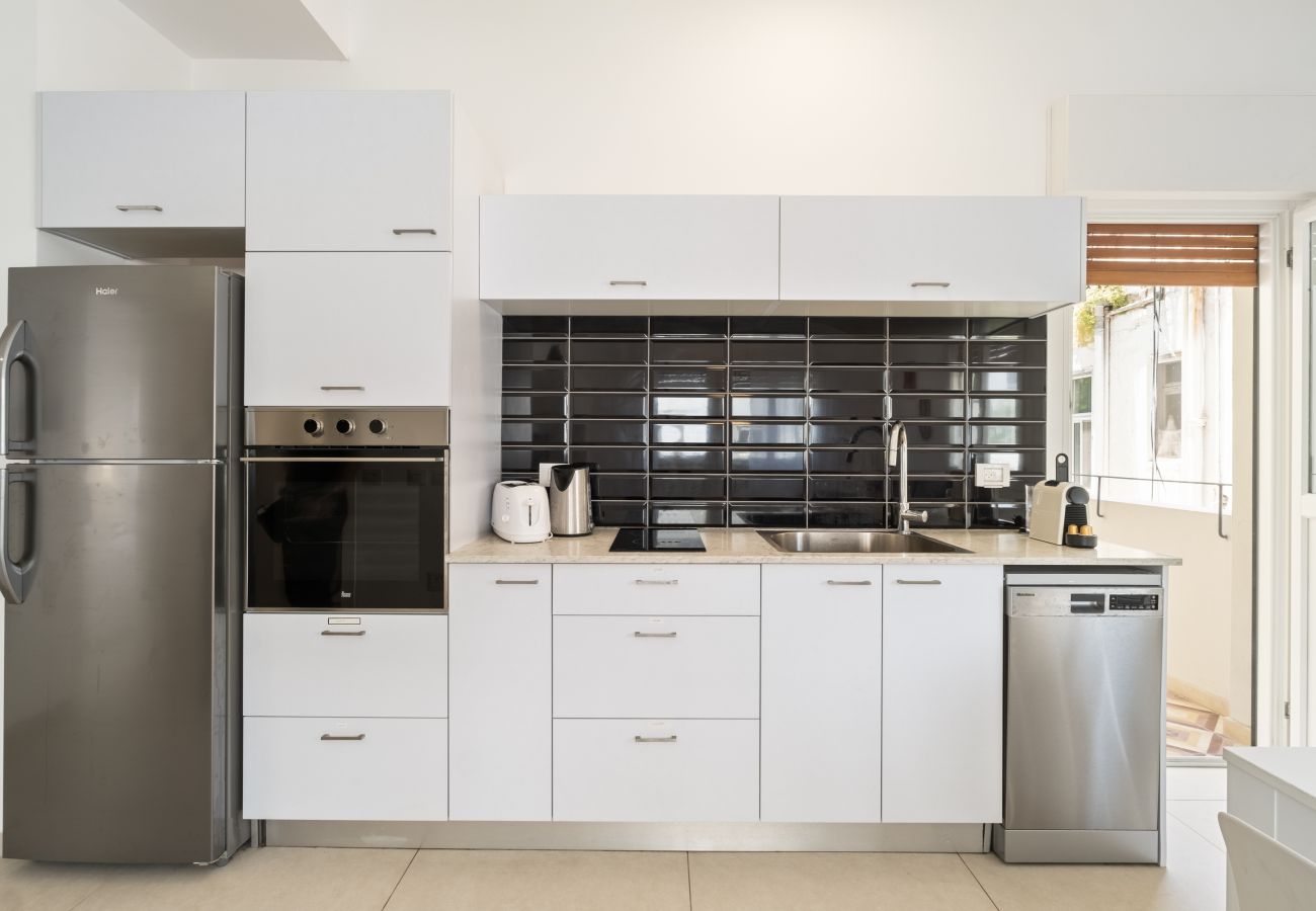 Apartment in Tel Aviv - Jaffa - MIKLAT Classic Bauhaus 1Br with Balcony on Sheinkin Street by FeelHome