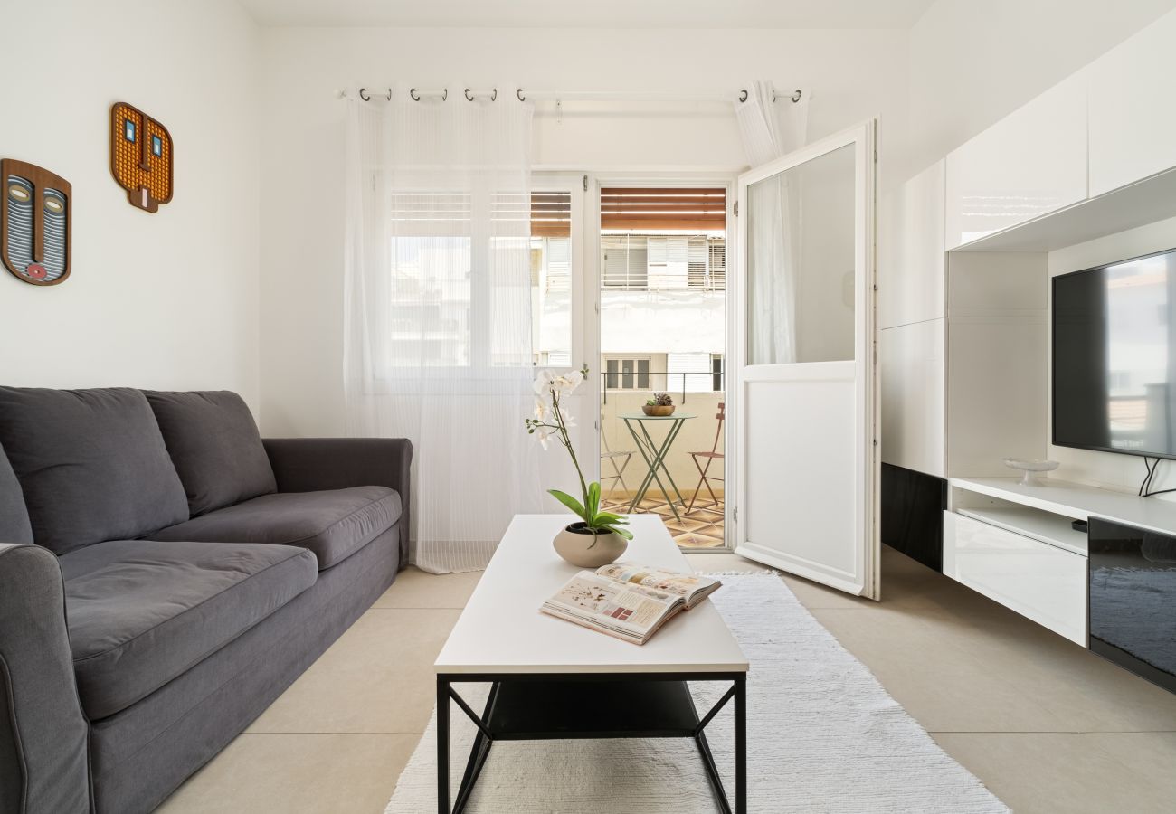 Apartment in Tel Aviv - Jaffa - MIKLAT Classic Bauhaus 1Br with Balcony on Sheinkin Street by FeelHome