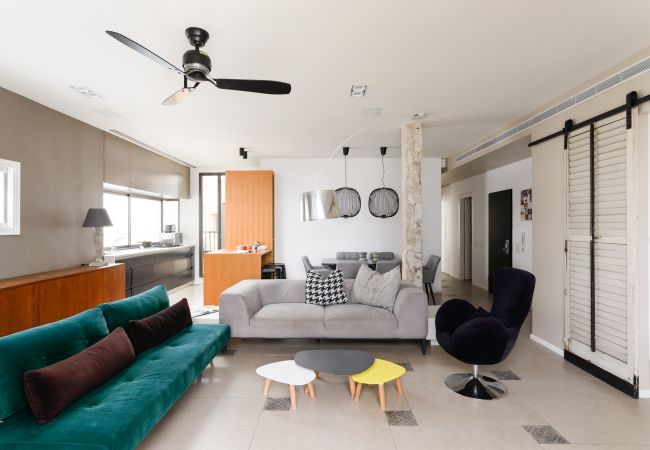 Apartment in Tel Aviv - Jaffa - Vintage 3BR with Balcony in TLV Center by FeelHome