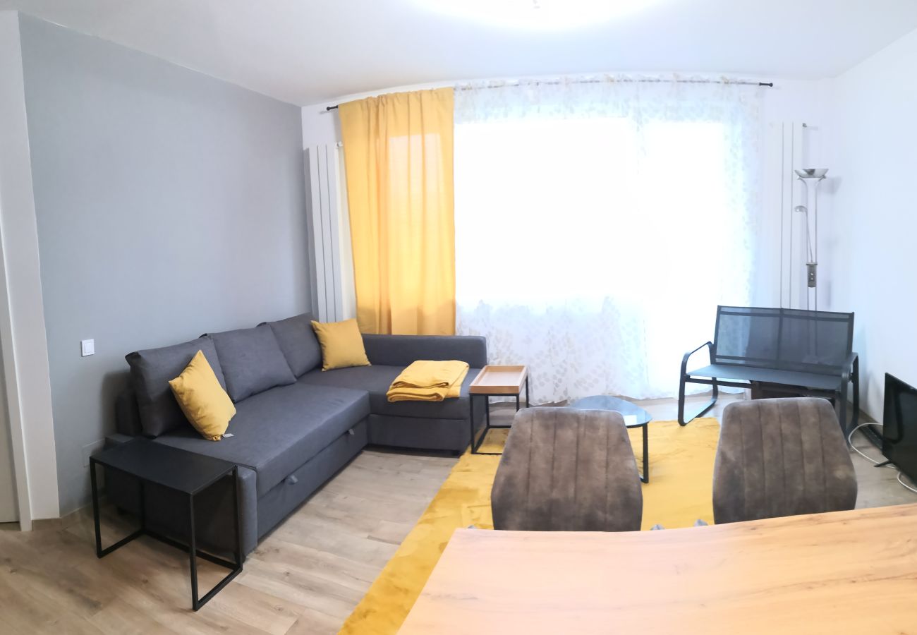 Apartment in Floresti - INDIGO APARTMENTS URUSAGULUI GARAGE / LIFT / TERASA
