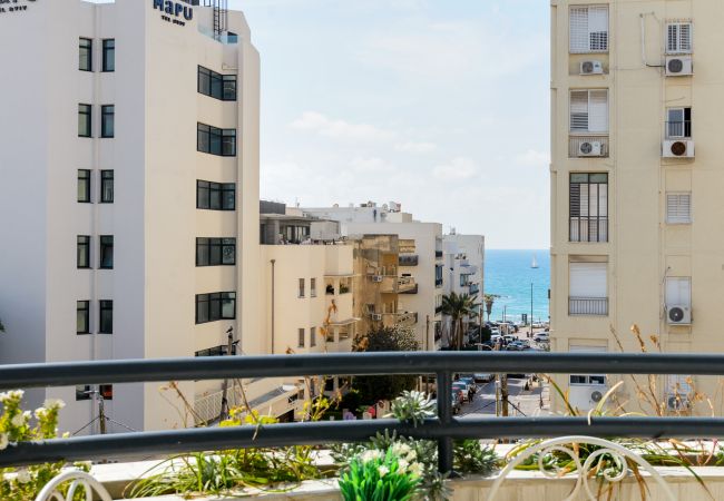 Apartment in Tel Aviv - Jaffa - Bauhaus 2BR with Sea View & Balcony by FeelHome