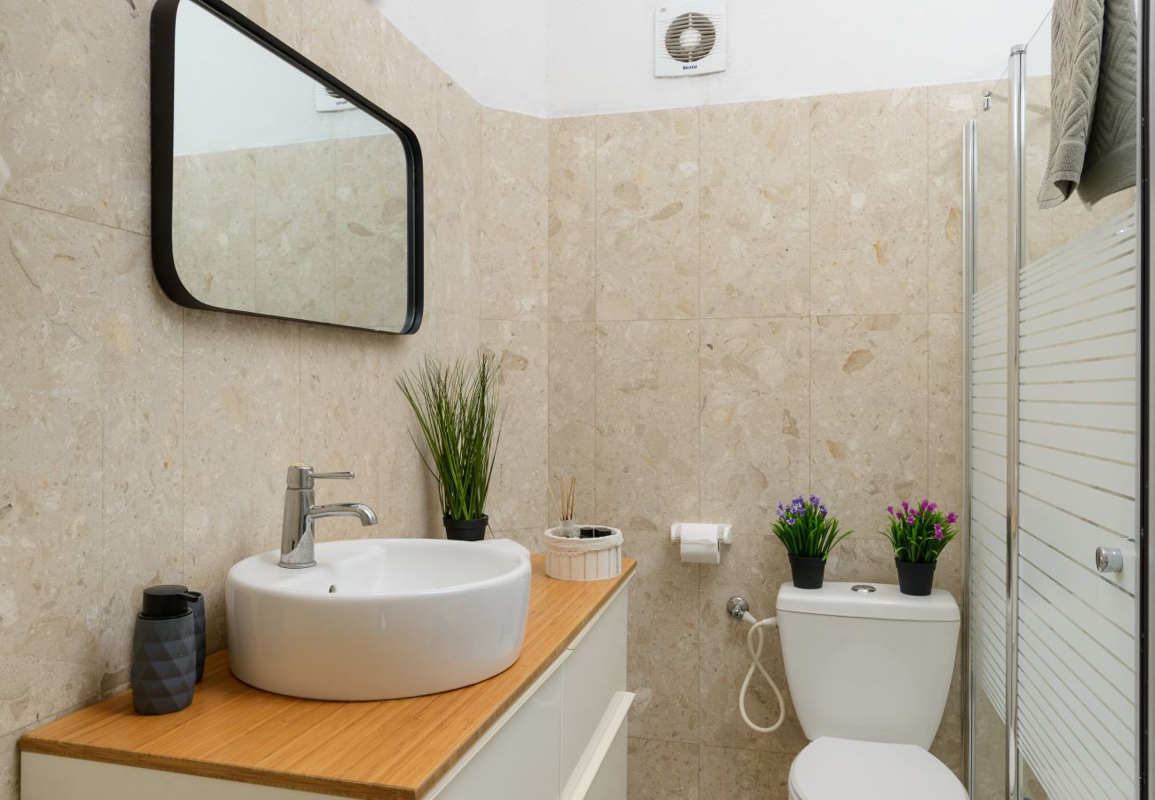 Apartment in Tel Aviv - Jaffa - Bauhaus 2BR with Sea View & Balcony by FeelHome
